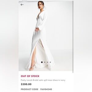 NWT Long Sleeve Wedding Gown (Size 2)